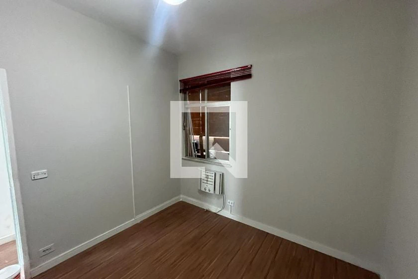 Home office in a 4-bedroom apartment, 90 m² — photo 13