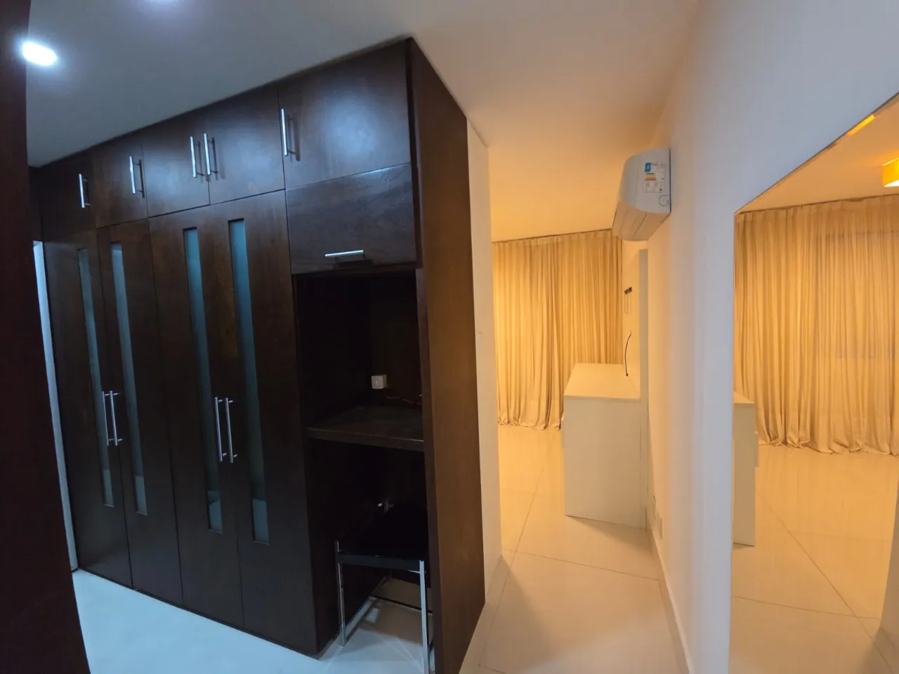 Furnished apartment, 316 m², with a walk-in closet — photo 8
