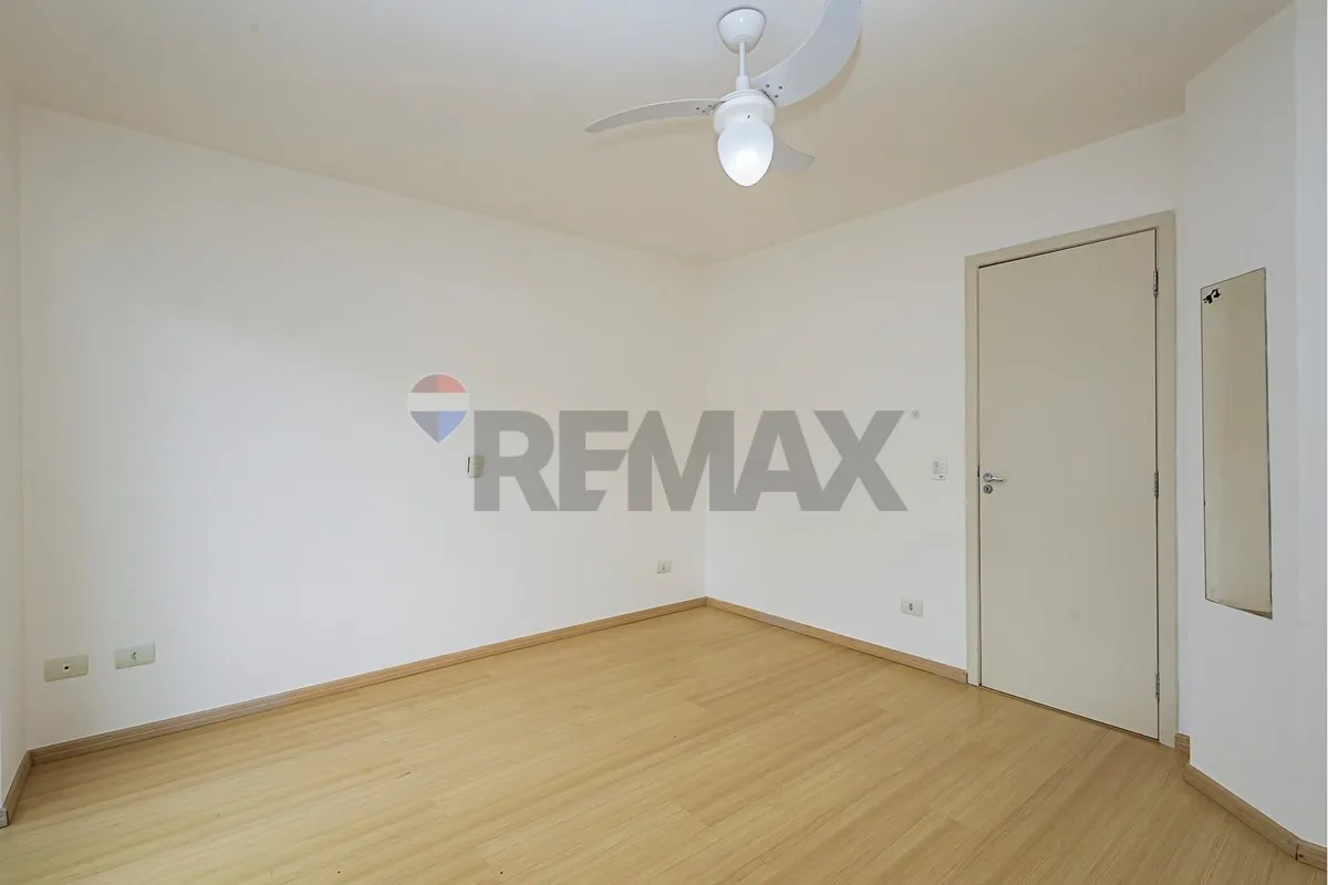3-bedroom house with a grill on the balcony in Curitiba — photo 32