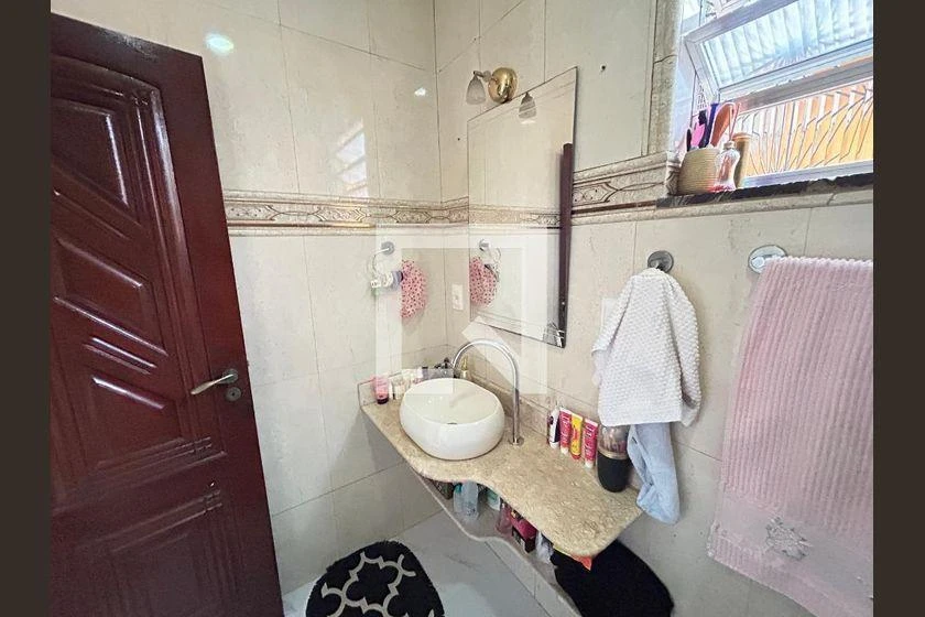 Furnished house with 4 bedrooms and 2 bathrooms — photo 40