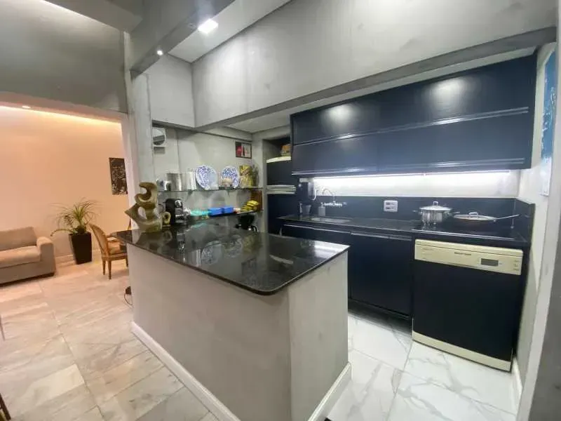 Apartamento mobiliado com 3 quartos, 1 banheiro e 1 vaga — photo 2