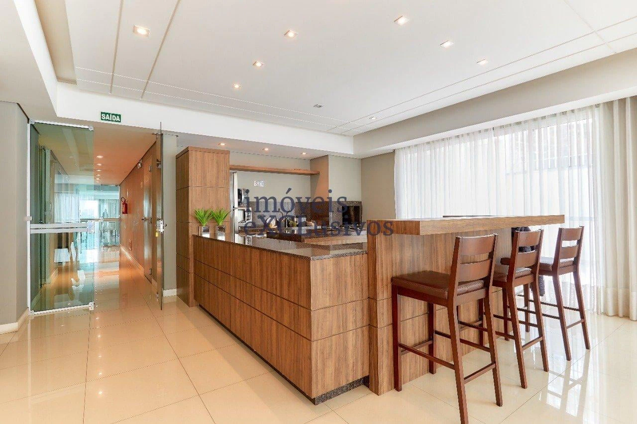 One-bedroom apartment with a private pool in Curitiba — photo 20