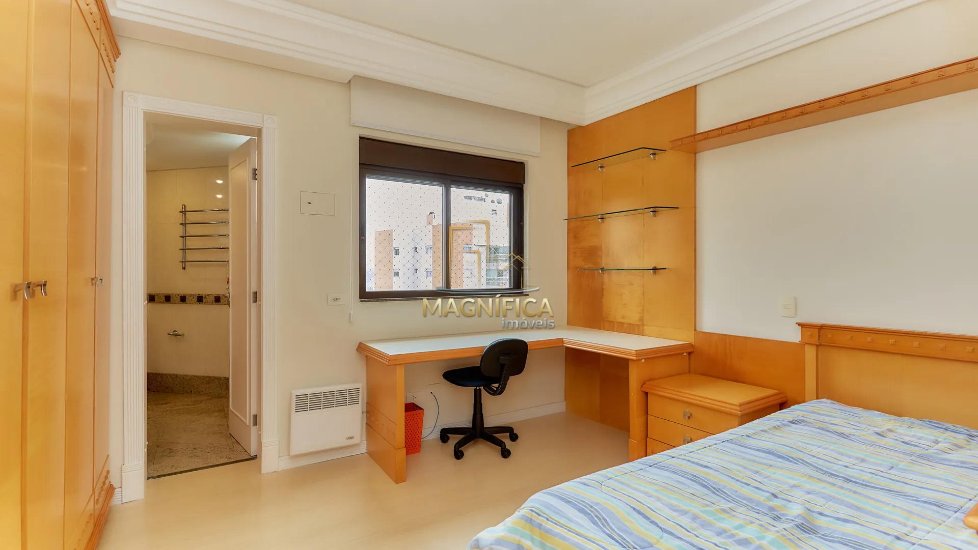 Apartamento de 322 m² con 3 suites y 4 plazas de garaje — photo 32