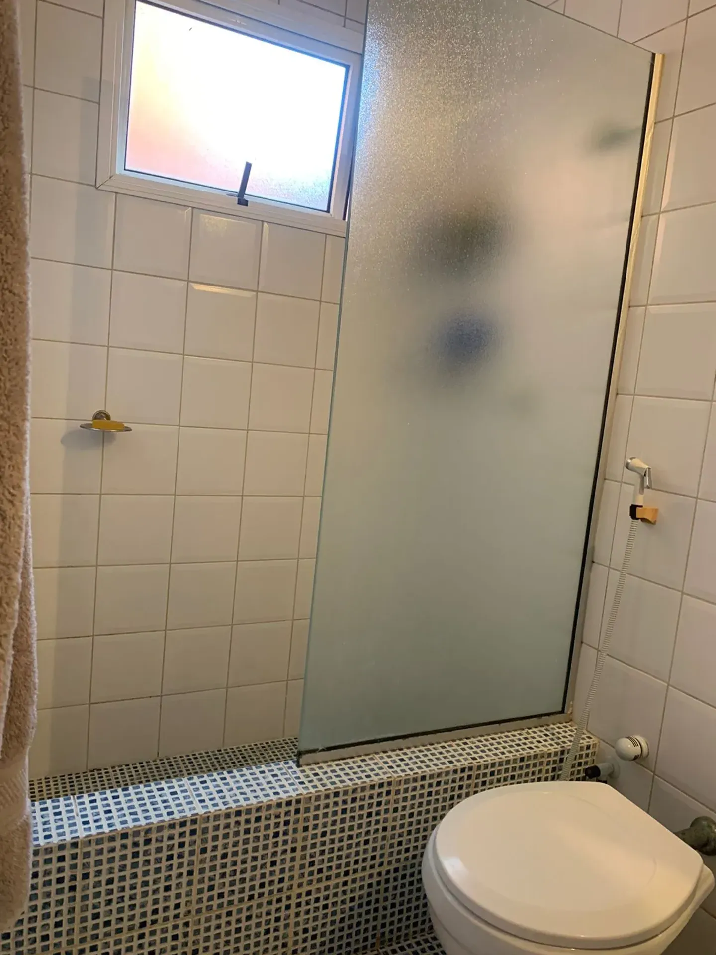 Casa amueblada con parrilla empotrada en el balcón — photo 3