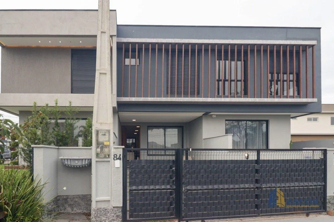 Furnished house, 157 m², with a grill on the balcony — photo 17