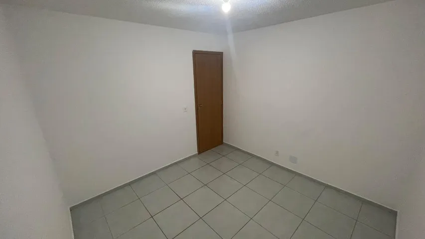 2-bedroom apartment in a building with a gym — photo 3
