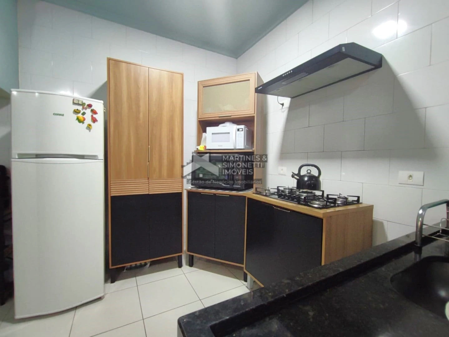 3-bedroom house with a walk-in closet in Curitiba — photo 5