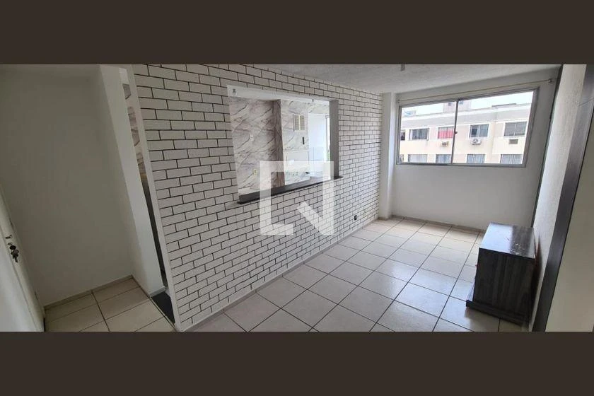 Apartamento de 2 quartos, sendo 1 suíte, 45 m²