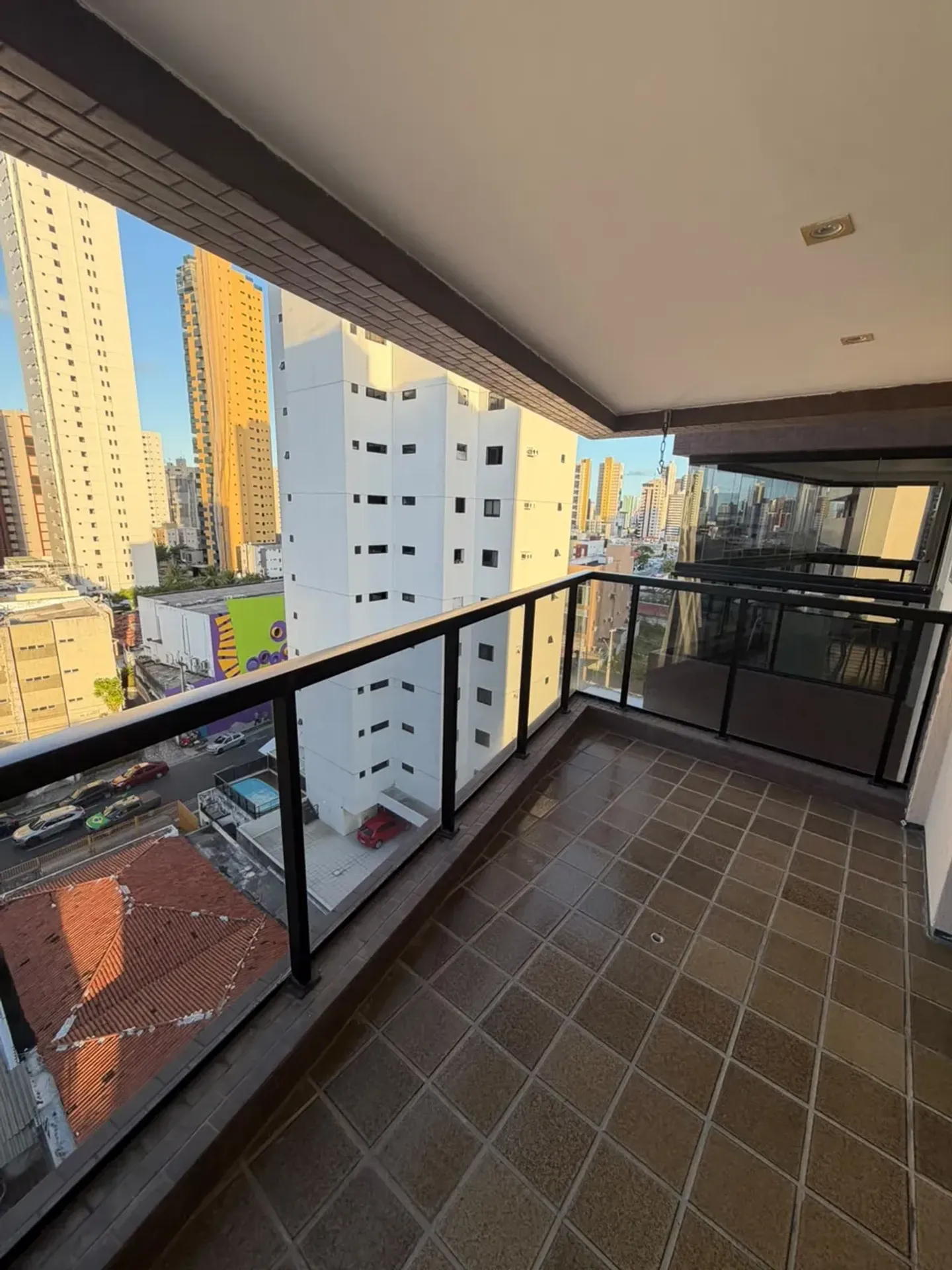 Jacuzzi in a 4-bedroom apartment, 160 m²