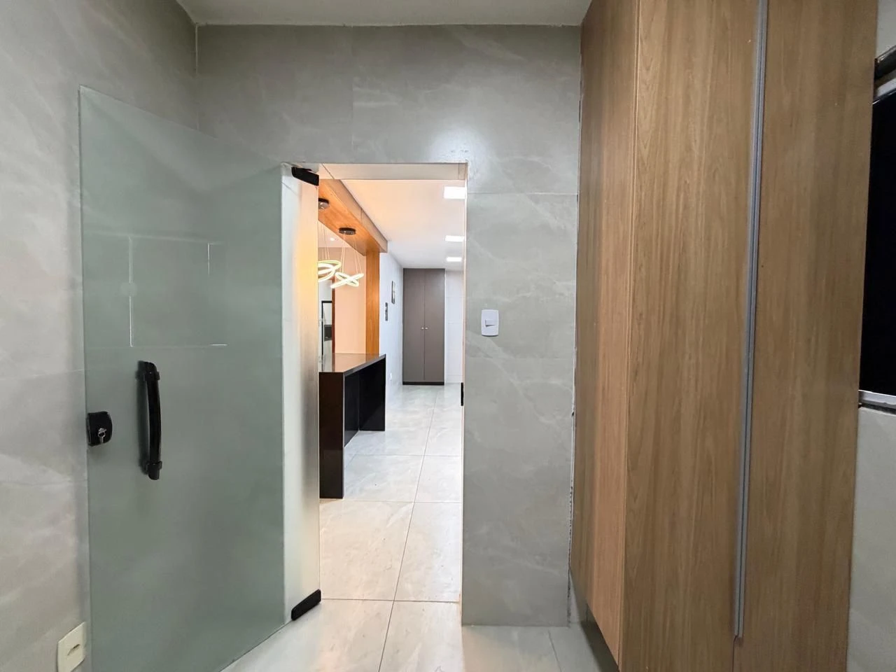 Casa em condomínio com 5 quartos e cozinha integrada — photo 58