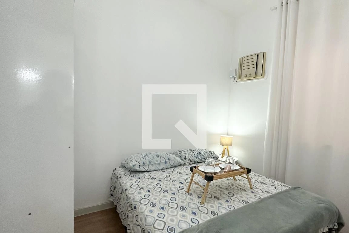 1 quarto e piso de madeira ou laminado: apartamento de 45 m² — photo 2