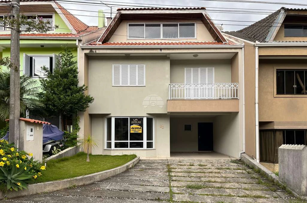 Casa com 3 quartos, 240 m² e 2 vagas de estacionamento — photo 2