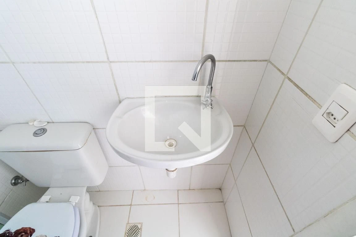 Apartamento sem mobília com churrasqueira na varanda — photo 29