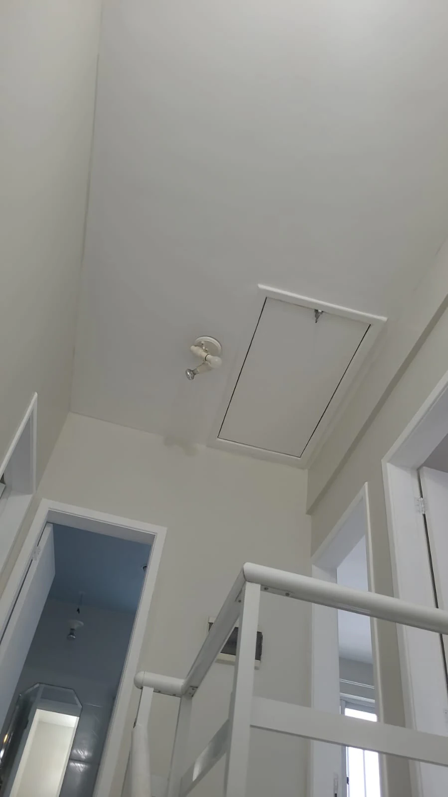 Стиральная машина и 3 спальни: квартира 55 м² — photo 27