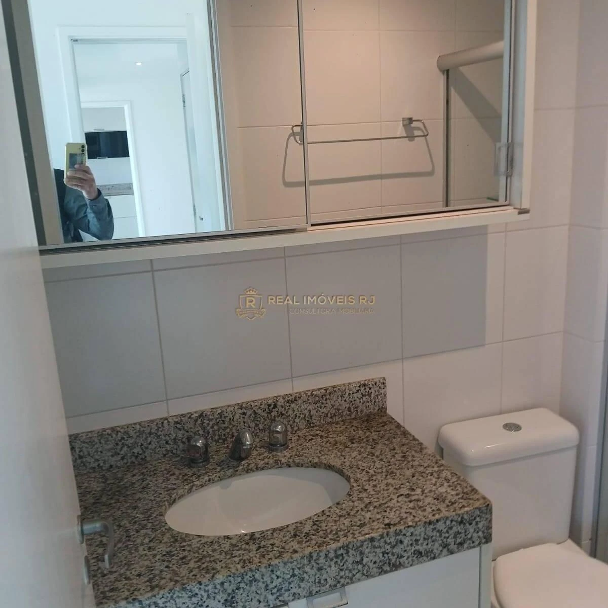 For rent: 3-bedroom apartment with 3 bathrooms and a balcony — photo 19