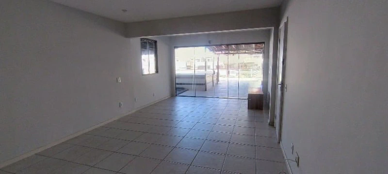 Penthouse with 4 bedrooms, 2 en-suite baths and BBQ balcony