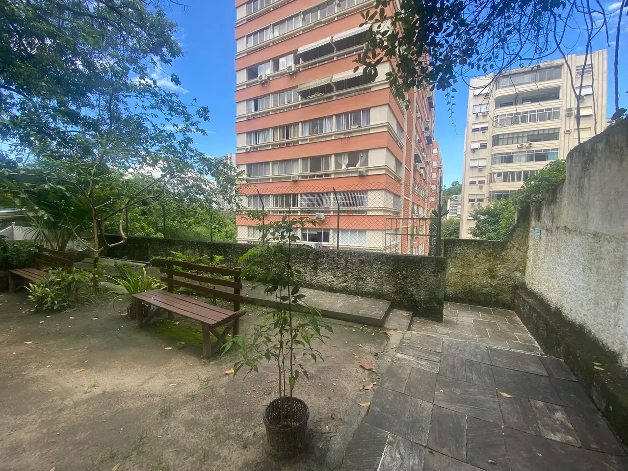 Mountain view in a 2-bedroom apartment, 60 m² — photo 43