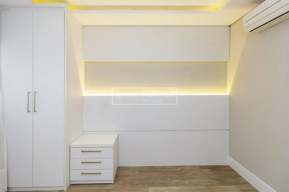 Apartment, 158 m², with a walk-in closet — photo 22