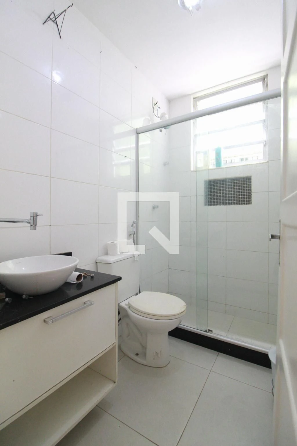 One-bedroom apartment with a washing machine — photo 6