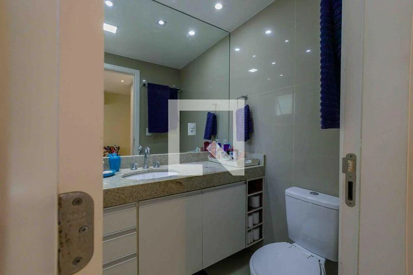 Furnished 3-bedroom apartment with 264 m² — photo 28