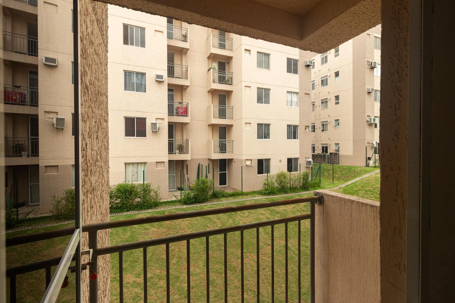 Квартира з 2 спальнями, у будинку є басейн — photo 11