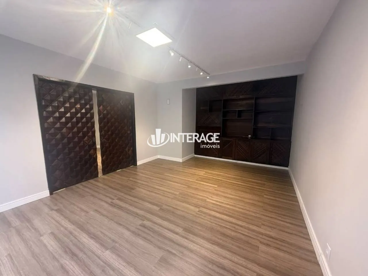 3-bedroom apartment with a home office in Curitiba