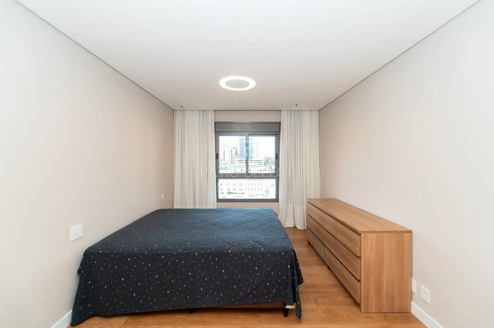 220 m² apartment with 3 en-suite bedrooms and 2 parking — photo 39