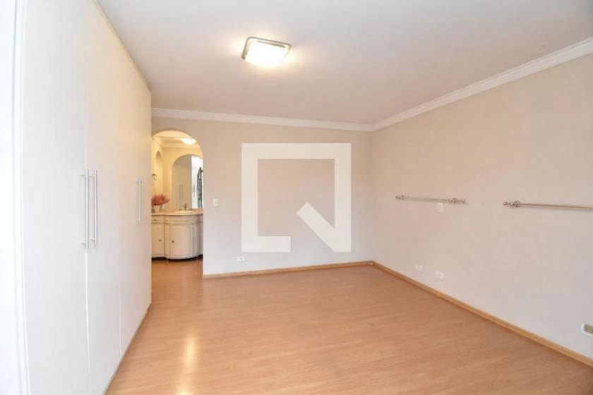House with 5 bedrooms, gas stove and 650 m² — photo 33