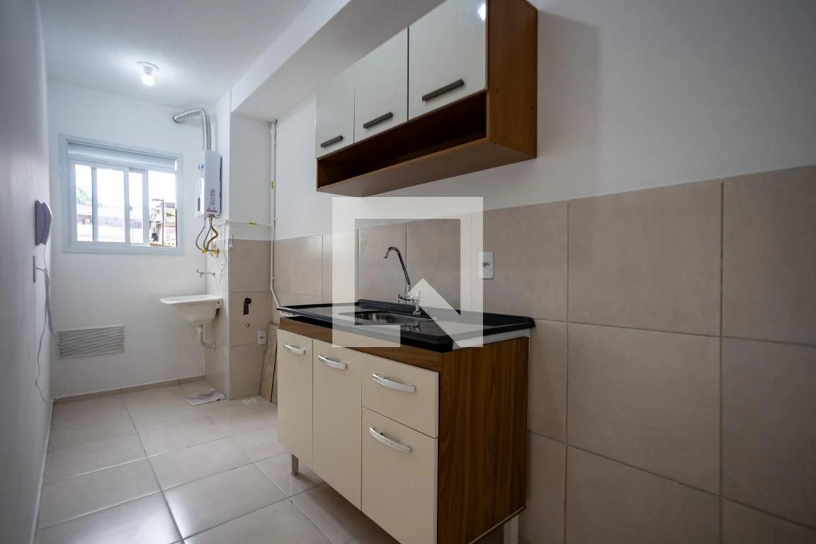 2-bedroom apartment in a building with a gym — photo 15