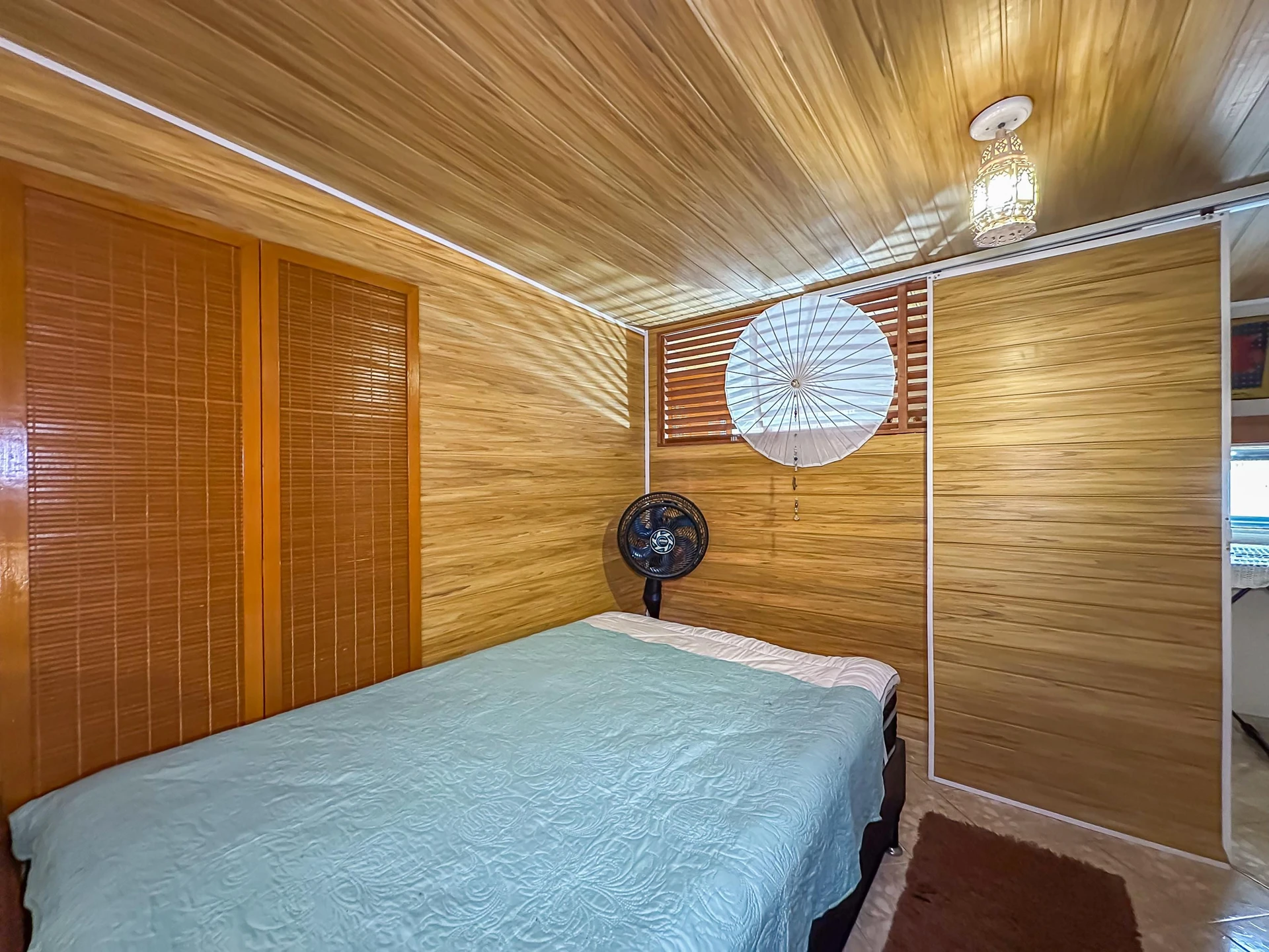 Furnished 1-bedroom apartment with balcony and private garden — photo 5
