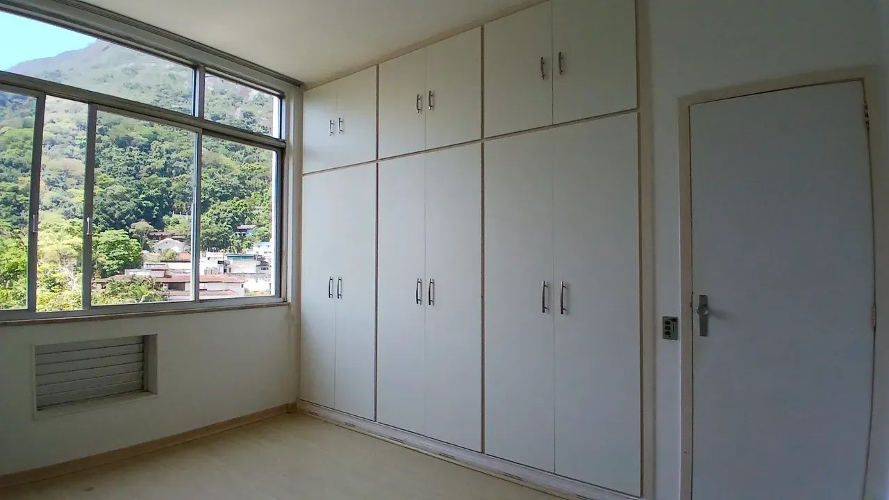 Vista a la montaña y 3 dormitorios: departamento de 148 m² — photo 12