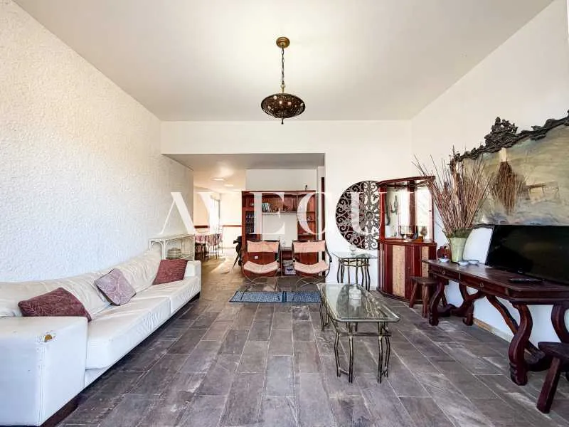 Furnished penthouse with 5 bedrooms and 3 bathrooms — photo 15