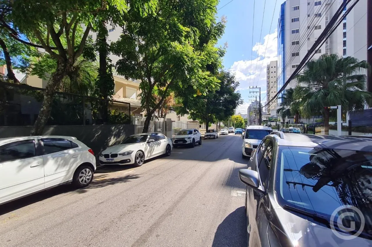 2 quartos e varanda envidraçada: apartamento de 142 m² — photo 17