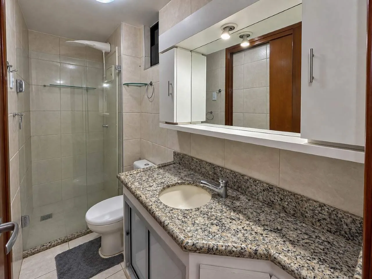 Мебльована квартира 56 м² з 2 кімнатами й 1 паркомісцем — photo 10