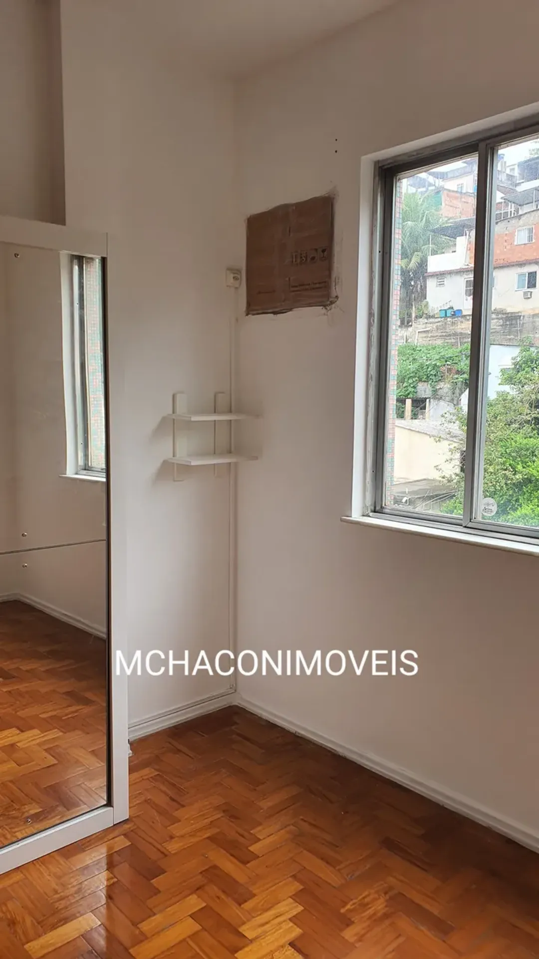 Apartment on the 4th floor with wood or laminate floors — photo 14
