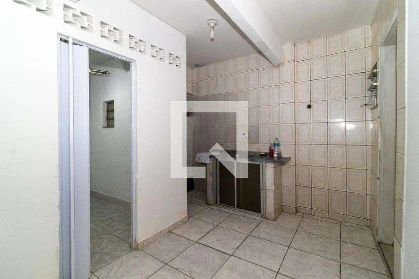 Rental house with 2 bedrooms and separate kitchen — photo 2