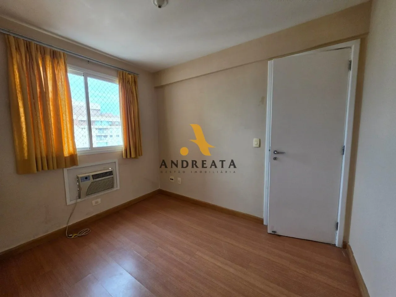 3-bedroom apartment with 82 m², 1 parking space on 20th floor — photo 2