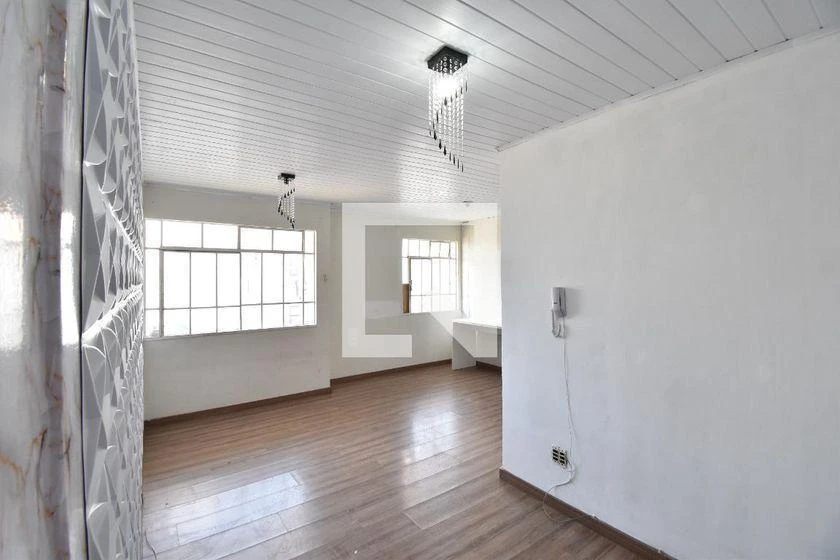 47 m² apartment with a walk-in closet and a home office — photo 17