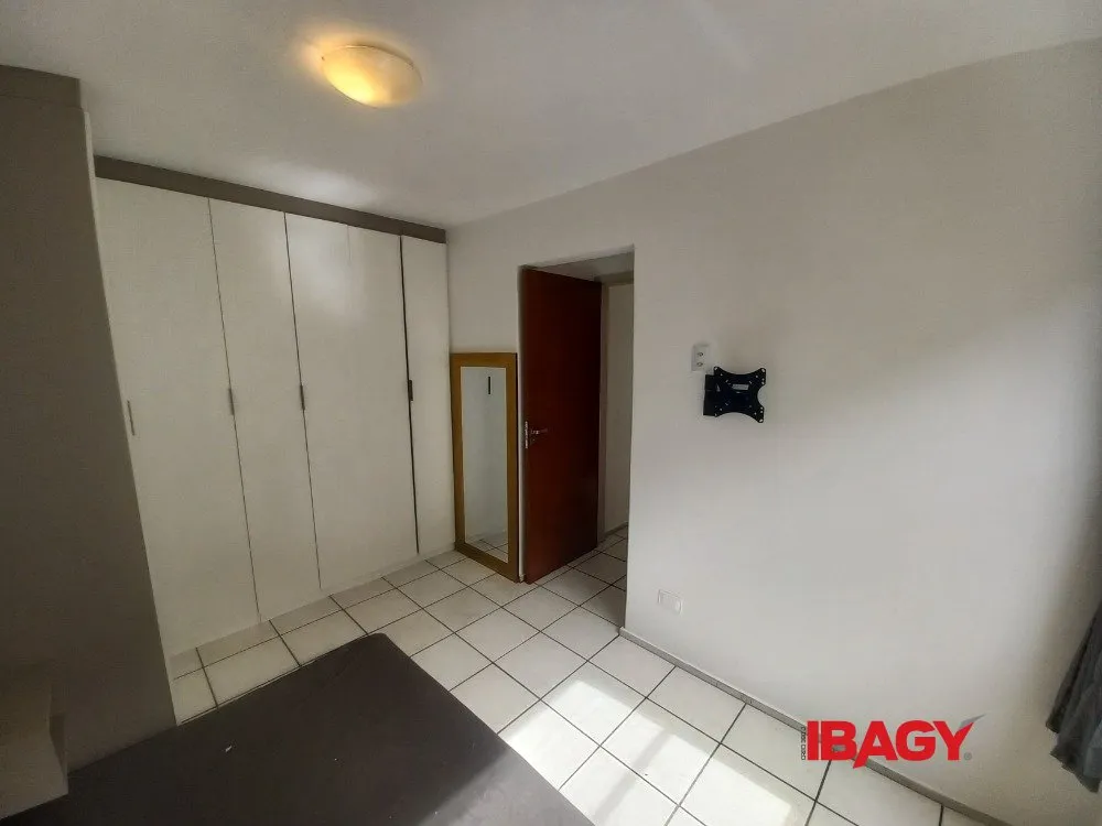 64 m² unfurnished apartment with 2 bedrooms and 1 bath — photo 14
