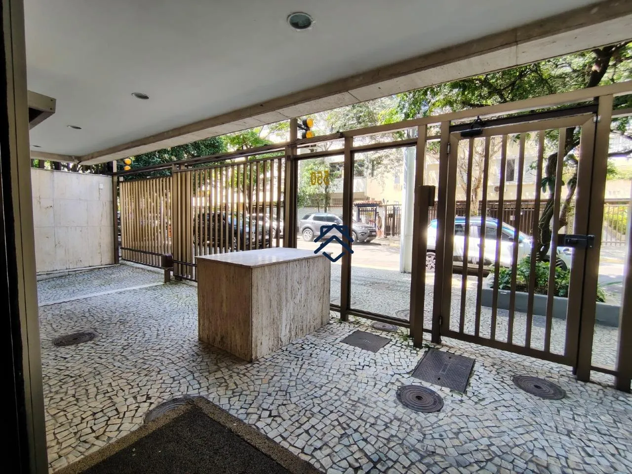 Private BBQ in a 4-bedroom apartment, 193 m² — photo 22