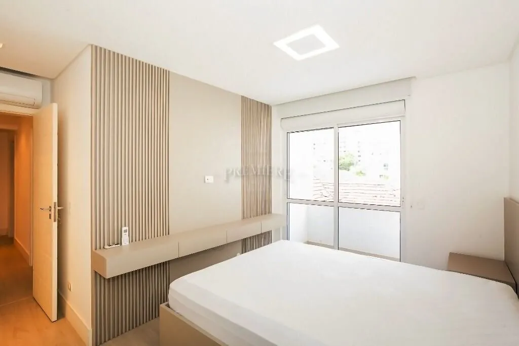 Furnished apartment, 135 m², with a bathtub — photo 33