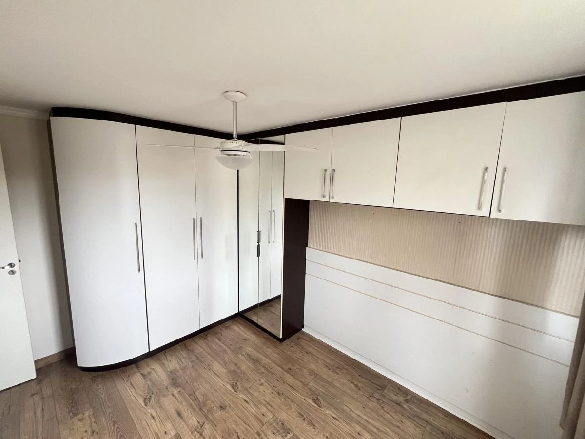 Furnished apartment with 3 bedrooms and a balcony — photo 21