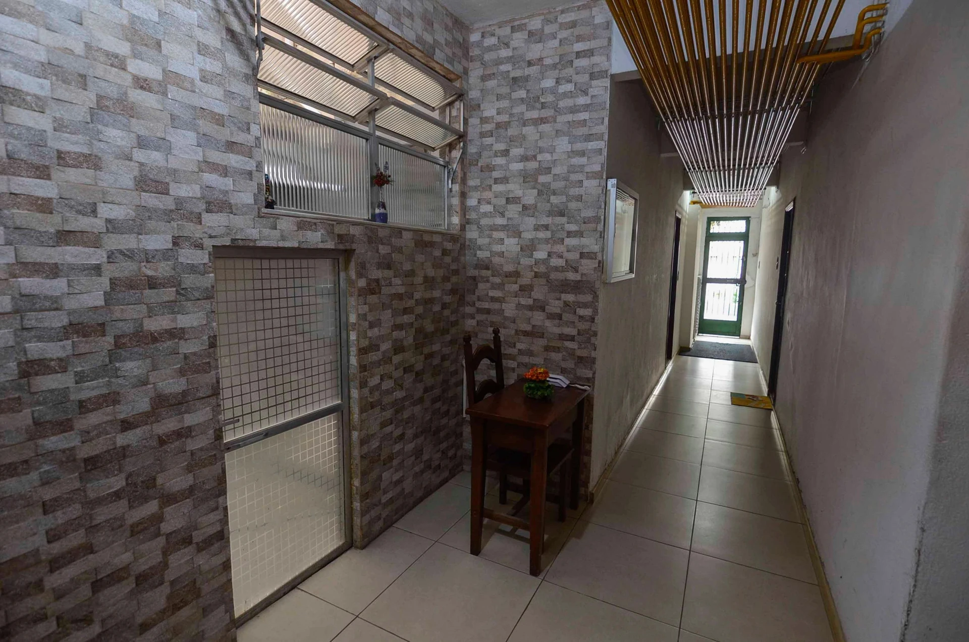 One-bedroom apartment with wood or laminate floors — photo 20