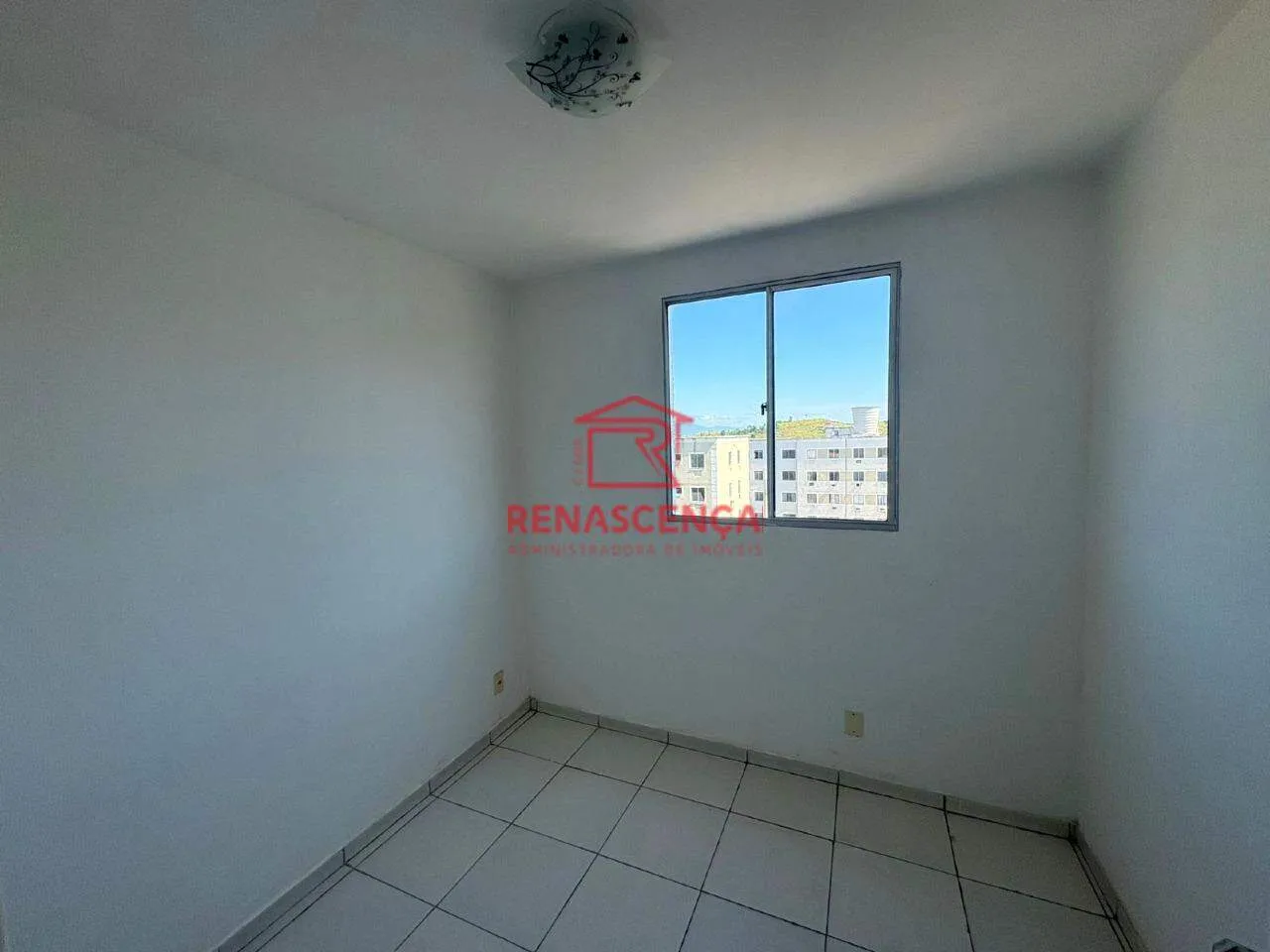 Unfurnished apartment with 2 bedrooms and pool — photo 3