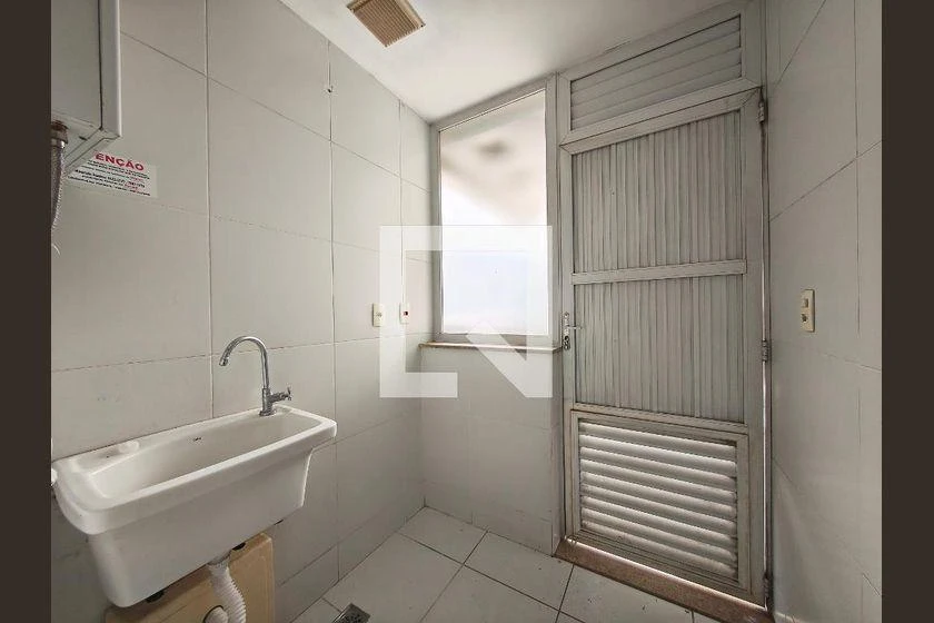 Apartment with 4 en-suite bedrooms and 156 m² — photo 45