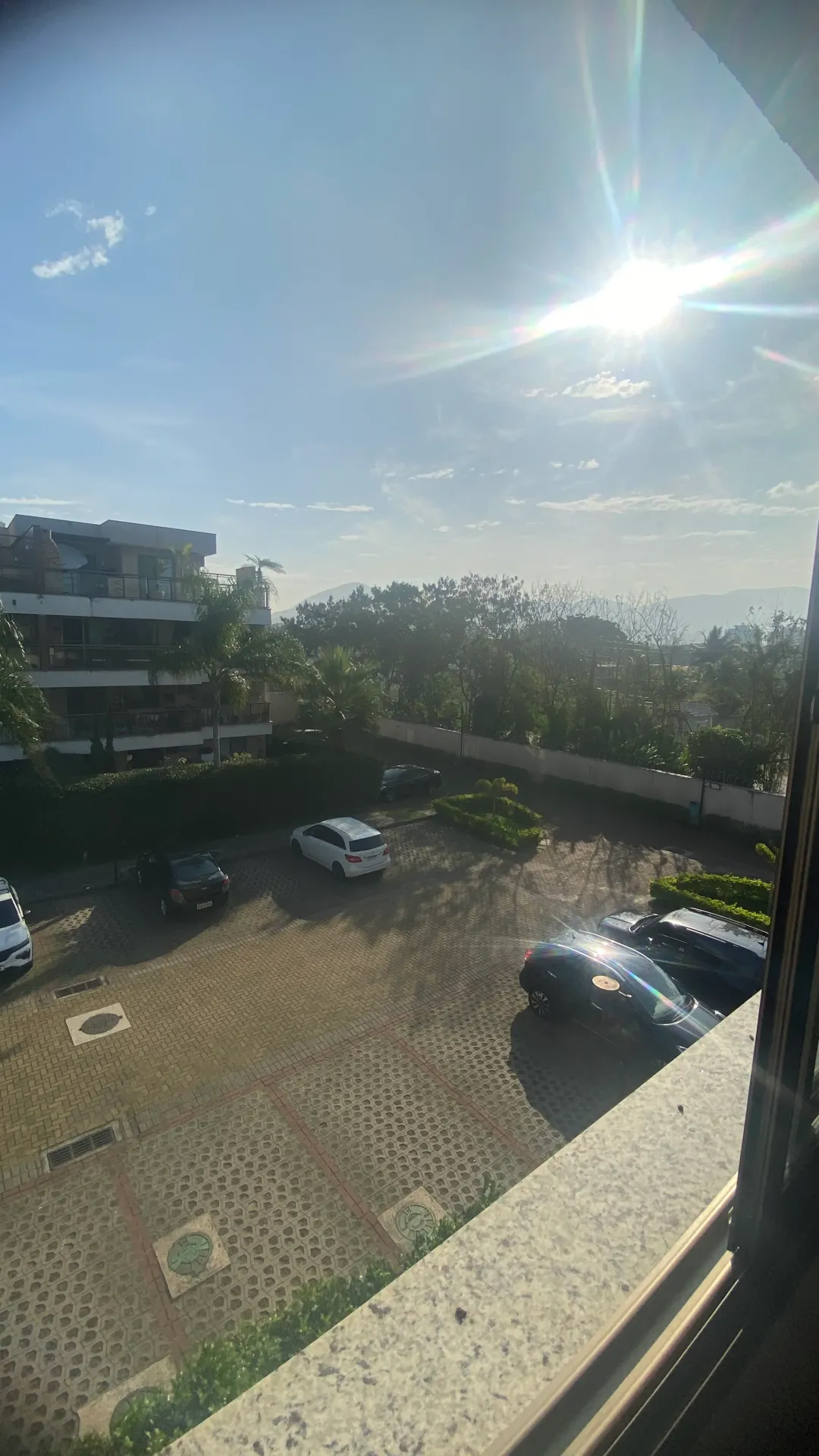 Mountain view in a 4-bedroom apartment, 142 m² — photo 15
