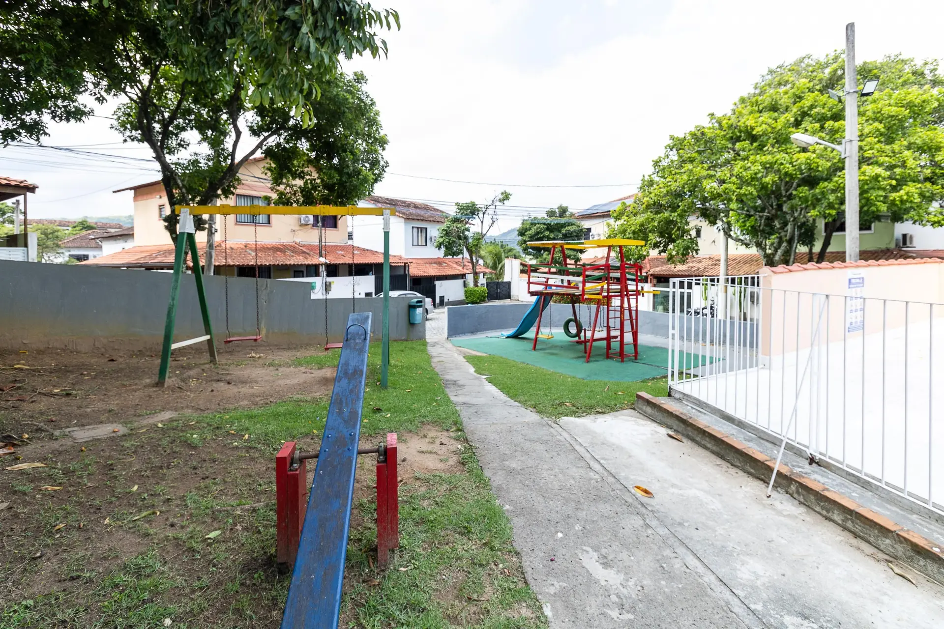 Casa sem mobília com 3 quartos e animais permitidos — photo 47