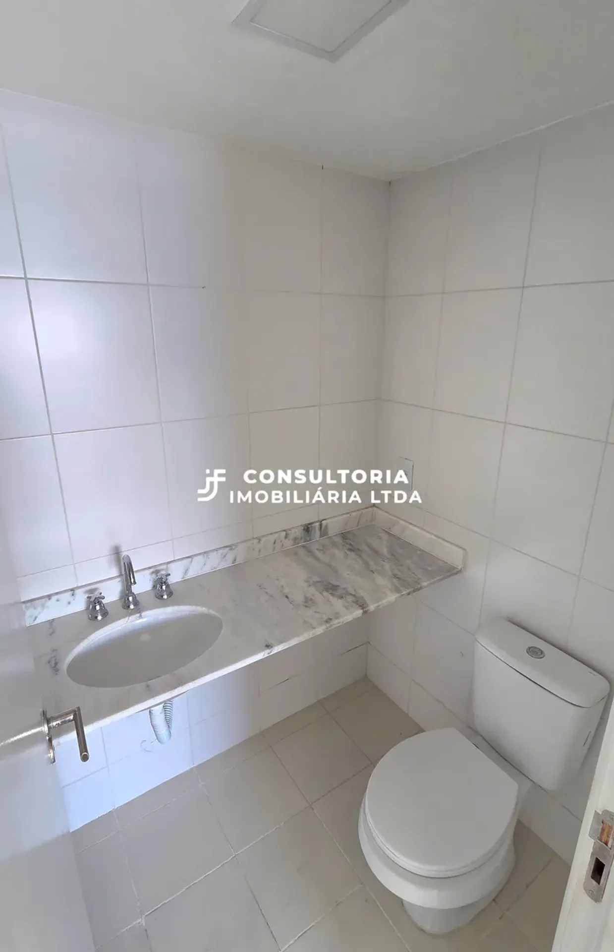 Apartment, 75 m², with a glass-enclosed balcony — photo 28