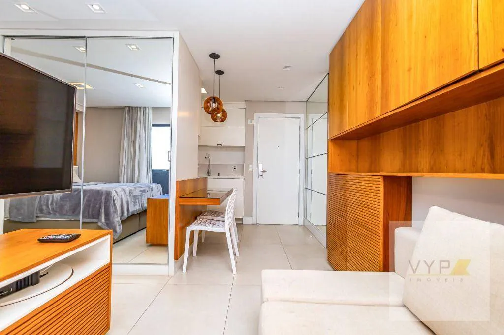 Furnished 1-bedroom apartment with open-plan kitchen