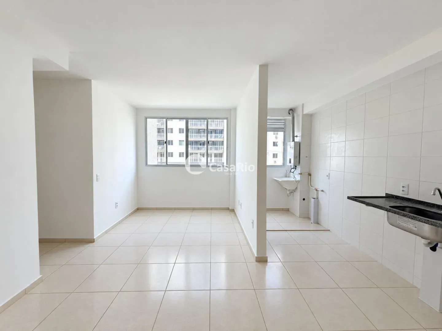 2-bedroom apartment in a building with a gym — photo 4